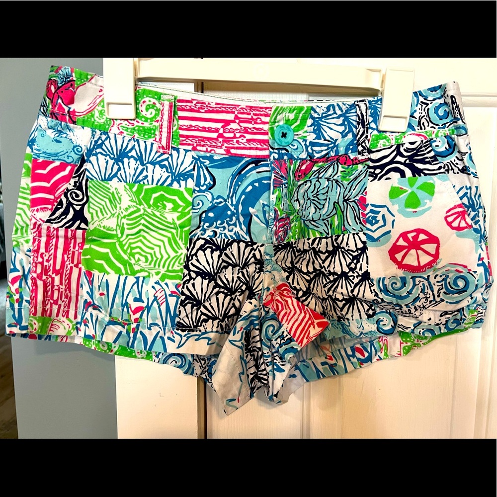 Lilly Pulitzer The Walsh shorts. Size 6